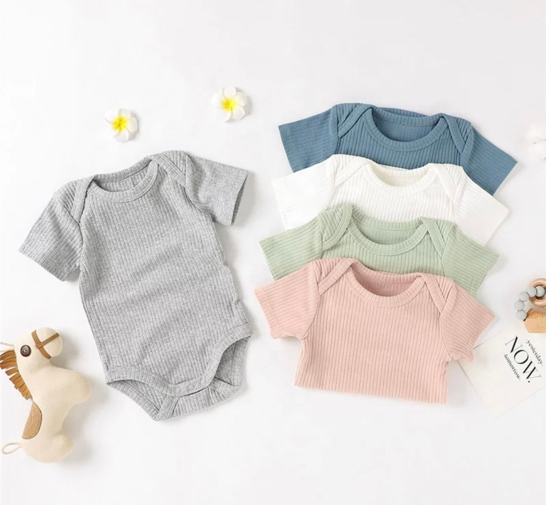Like Skin Short-sleeve Onesies