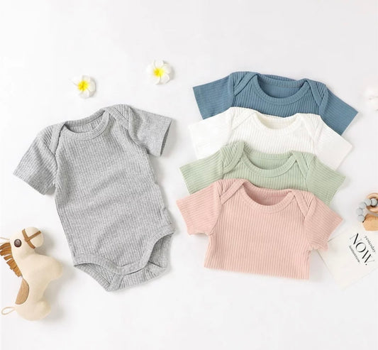 Like Skin Short-sleeve Onesies